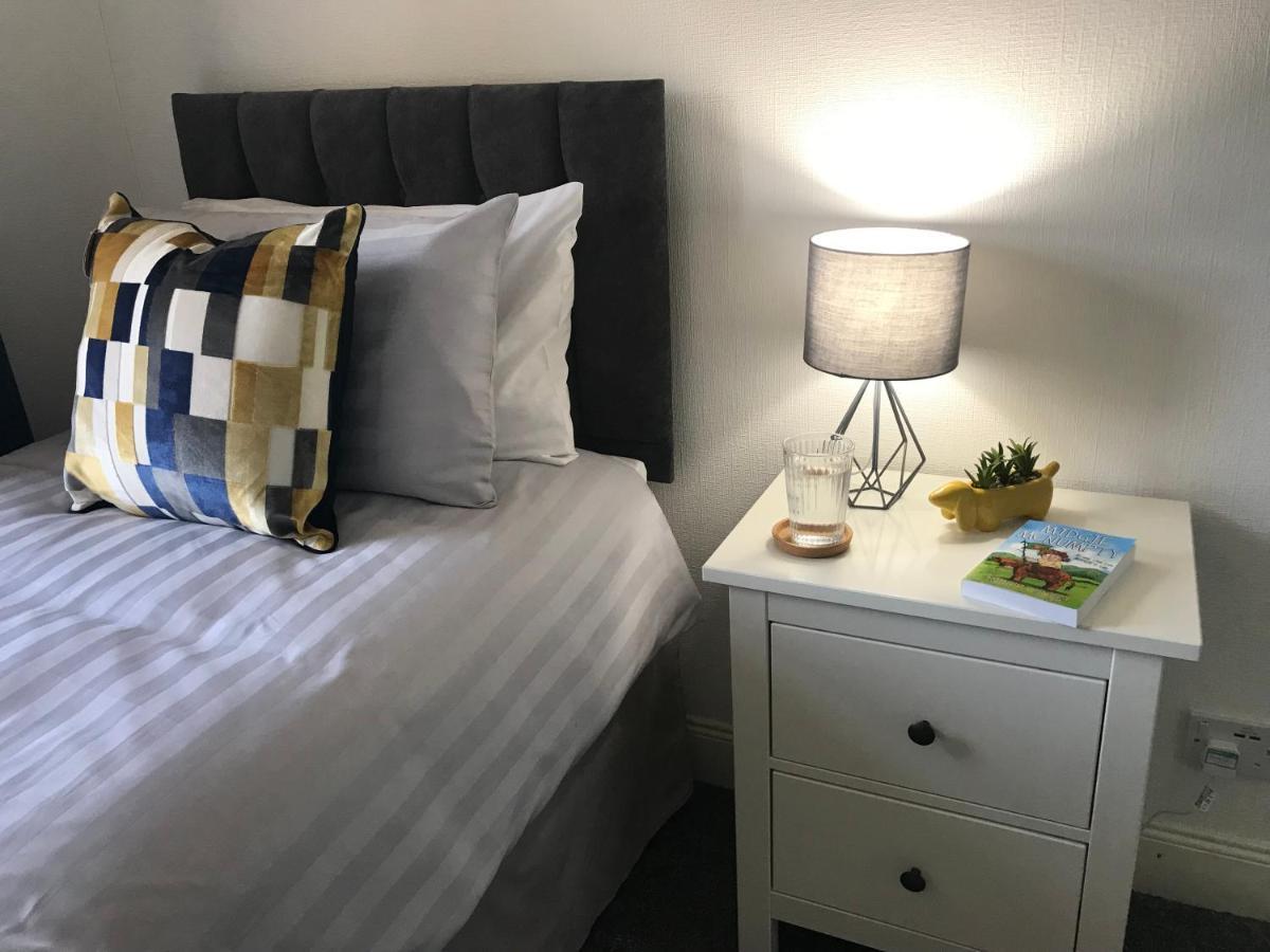 Fantastic 2 Bed Flat In Dunblane High Street Apartman Kültér fotó