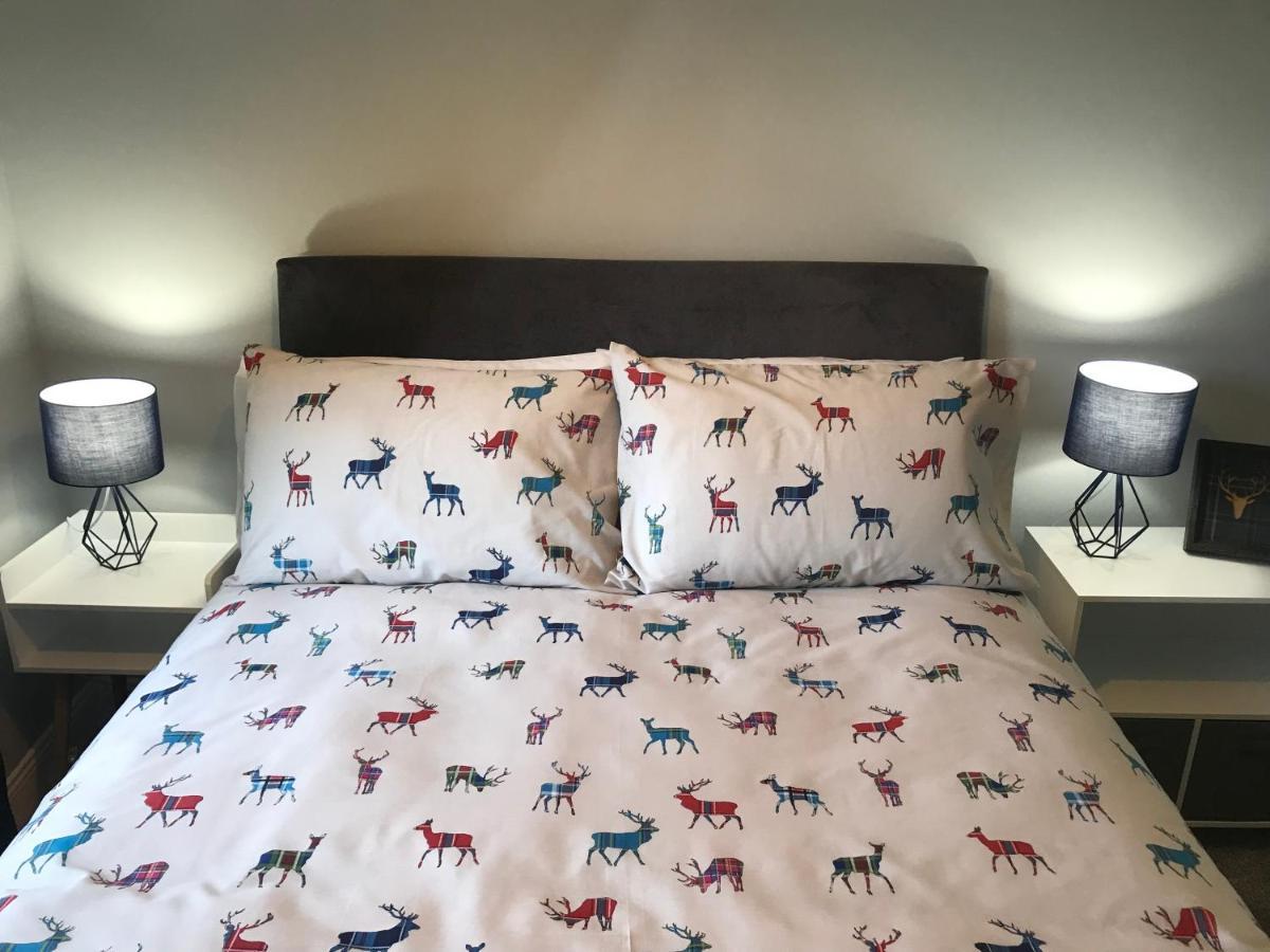 Fantastic 2 Bed Flat In Dunblane High Street Apartman Kültér fotó