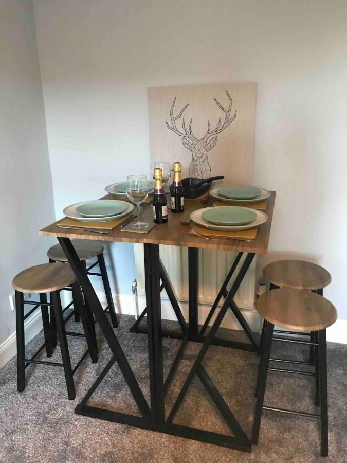 Fantastic 2 Bed Flat In Dunblane High Street Apartman Kültér fotó